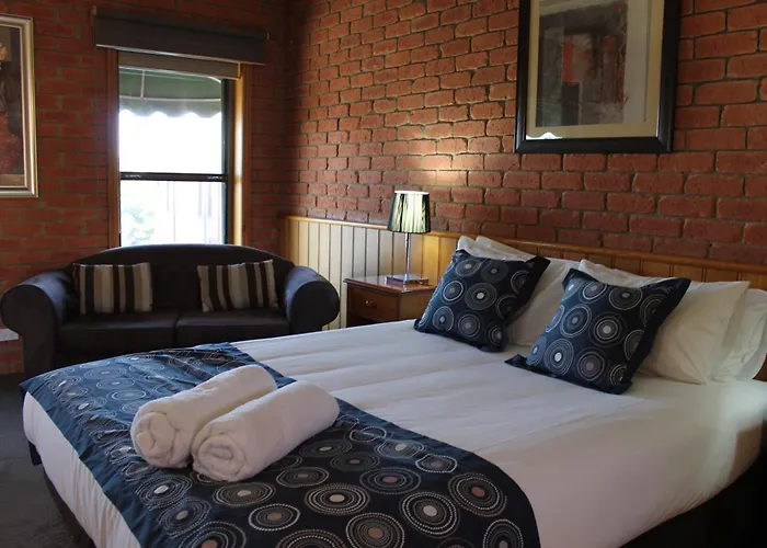 Bakery Hill Motel